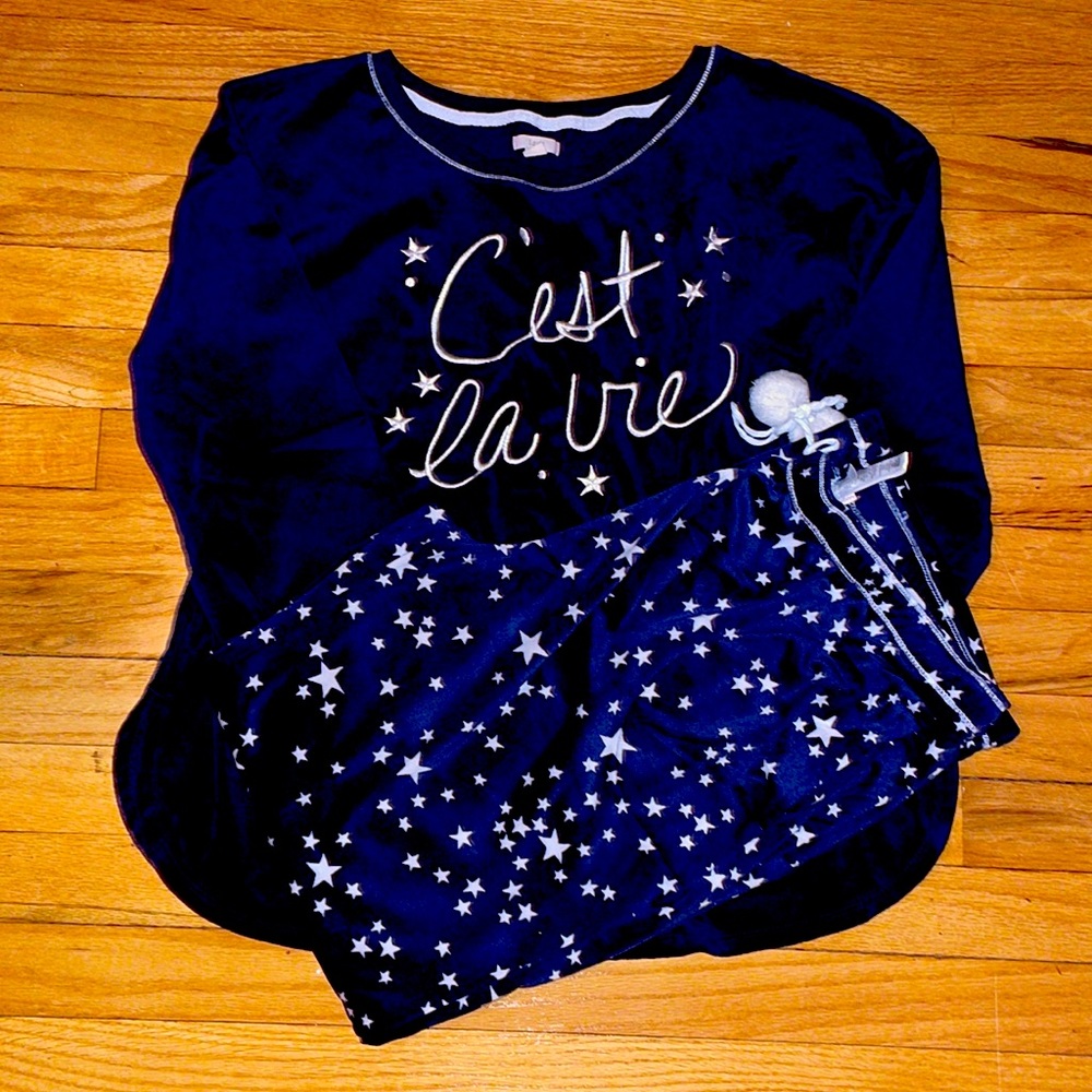 Layla pajama set ~ size Large